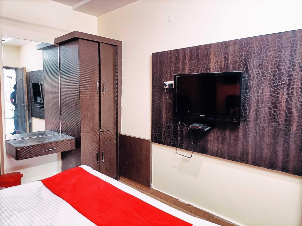 Oyo Flagship Just-9 Inn Near Sahara Ganj Mall Lucknow Esterno foto