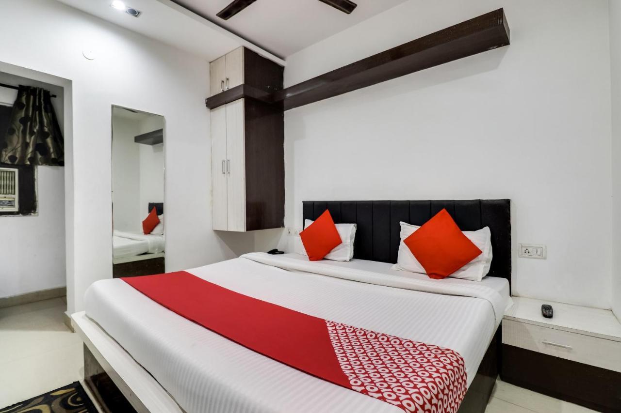 Oyo Flagship Just-9 Inn Near Sahara Ganj Mall Lucknow Esterno foto